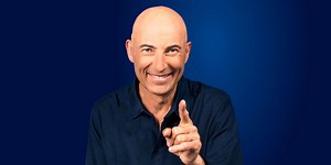 Pascal Praud : "Une interview Mabrouk et Badinter, ça ne va pas causer foot !" (Canteloup)