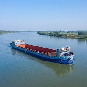 [Hot Item] Factory Direct Self Propelled Sand Carrier 50-1000t Ship Split Hopper Vessel Landing Craft Cargo Barge for Cargo Sand Transport