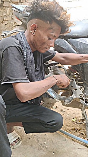 512K views · 10K reactions | Hamare sath Rahane wale dost #ManjhiTheMountainMan #Manjhi #atitude #training #video #shoes #reels #viral #reelsviral | Manjhi attitude | Facebook