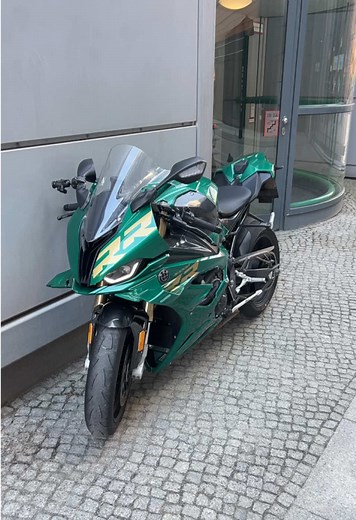 Iam giving away this bike at Fullrpmeurope.squarespace.com For custom fairings shop at Amotopart.com and use code FULLRPM #s1krr #s1000rr #menwithclass #bmws1000rr #moto @Amotopart Fairing