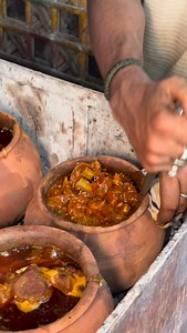 2.3M views · 18K reactions | handi mutton  . . . . . #mutton #food #viral #reels #muttoncurry #chusta #instagood #zaikabhai #explore #patna | Aman Raj | Facebook