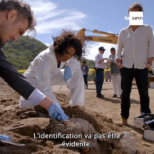 La collection mythique de téléfilms policiers "Meurtres à" fête ses 10 ans ! Pour célébrer cet anniversaire, RTBF Auvio met en ligne pendant six mois 10 épisodes phares de cette série franco-belges. ➡ Plongez dès maintenant dans dix enquêtes palpitantes aux côtés de vos acteurs et actrices préférés. | RTBF