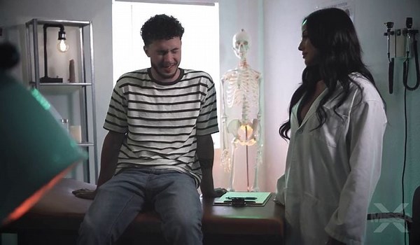 missax - jennifer white - dr mom