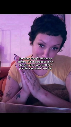 Gorgeous Moments: When My Girlfriend Sends Pictures