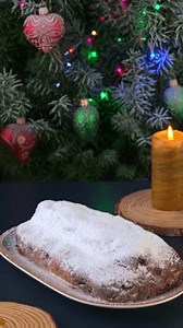 Whole Traditional German Stollen Cake On: vídeo stock (100% livre de direitos) 3571353091 | Shutterstock