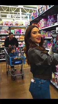 ¡Juanito Recibe la Moto Eléctrica de Sus Sueños! 🏍️⚡😱