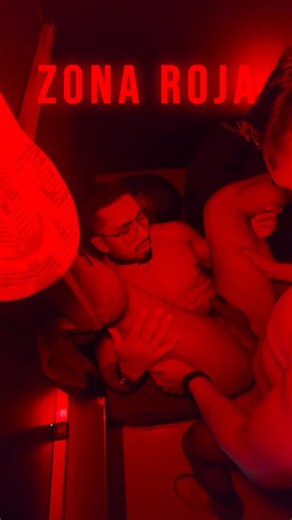 Cuando un lugar está hecho para perder el control… 😏Pasan cosas así 🔥Colaboración especial @Behappymxsex 😈Aquí dejo una probadita…el resto en mi OF 👇🍆 @LockhartSeven