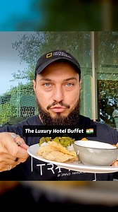Even though the hotel buffet was about to close, I still got to eat a great lunch! 🍽🇮🇳 | Davud Akhundzada