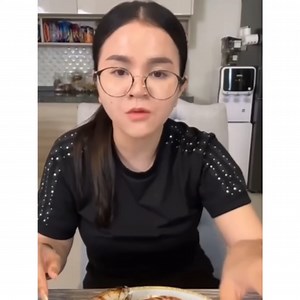 35K views · 2.3K reactions | ធំៗ​អស់​ហេីយ​កុំ​ផ្ញើ​ក្ដី​សុខ​លេី​អ្នក​ដ៏ទៃ… | Marin - ម៉ារិន | Facebook