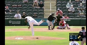 Hit remolcador para el Kunfu Panda @kfp48 Trae la primera de los @braves y se van al frente . @beisbol_mlb_venezuela . . . #elpapacabrera #lapedrera #braves #venezuela #mlbvenezuela #beisbol #beisbolVenezuela #noticias #noticiasvenezuela #cachert #pelotacaribe #miggy24 #baseball #pablosandoval #venezolanosenelmundo #kfp48 #lvbp #arepapower #magallanes #navegantesdelmagallanes #laesquinacaliente #lahoramagallanera #lanaveturca #extrabase #jonroneros #ronaldacuñajr #miguelcabrera #ronaldacuña | El