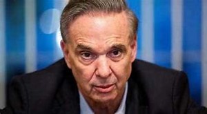 Miguel Ángel Pichetto anticipó que votará a favor del DNU del FMI