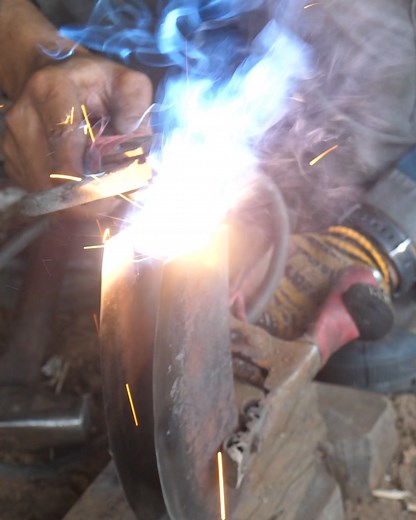 Homemade double-blade vegie chopper #blacksmith #howto #knives #metal #metalworks #homemade #handmade #diy #skills | METAL WORKS