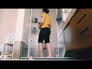 NGINTIP CEWEK DI KAMAR MANDI !! CUCI APA YA?
