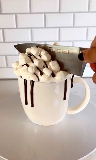 Hyper Realistic Cake Slice | Twisted