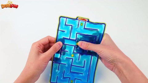 Sensory Toys Fidget Marble Maze - 2 Pack Gel Filled Sensory Items for Kids Children Teens Autism | Sensory Autistic Calming Toys for Preschool Classroom | Gifts Prizes for Kids Classroom