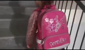 “Grand Hayat” şirkətindən sakinlərə qarşı eybəcər cəza növü Şirkət ifti bloklayıb,sakinlər 16-cı mərtəbəyə pilləkənlə qalxır Bakının Yasamal rayomu, Əbdülvahab Salamzadə küçəsi 126 A ünvanında yerləşən hündürmərtəbəli binanın sakinləri orada lift olduğu halda, ondan istifadə edə bilmirlər. “Grand Hayat” yaşayış kompleksinin işçiləri lifti bloklayaraq, sakinləri istifadə etməyə qoymur. Nəticədə 16-cı mərtəbədə yaşayan azyaşlı uşaqlar günlərdir ki, məktəbə, bağçaya gedib-gələrkən əziyyət çəkir. Sa