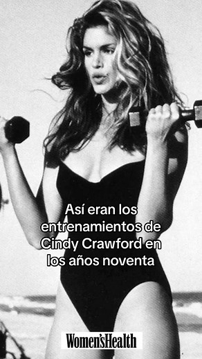 El 58 cumpleaños de la supermodelo Cindy Crawford nos ha puesto más que nostálgicas y no hemos podido evitar acordarnos de sus icónicos vídeos de entrenamiento de los 90 ⚡ Y es que a sus 26 años, en 1992, Cindy Crawford grabó las cintas de 'The Next Challenge Workout', que animaron y acompañaron a toda una generación para iniciarse en el mundo del deporte 💪🏼 Aunque hay que entenderlas en el contexto de la época, donde que las mujeres entrenasen en el gimnasio más allá de una clase de aerobic n
