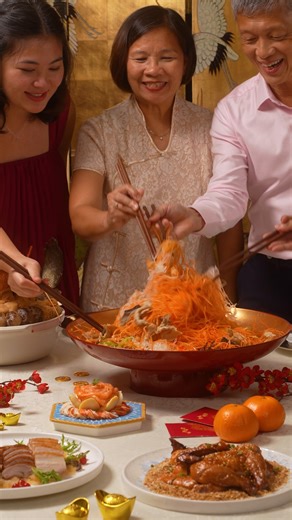 Gather your loved ones for a memorable reunion dinner on 28 January 2025 at our Ocean Rooms and indulge in a sumptuous feast, curated by @haitienlo’s Executive Chinese Chef Ricky Leung and his Culinary Team. 🧧🍽️⁣ ⁣ 📅 Day/Date: Tuesday, 28 January 2025⁣ 📍 Venue: Ocean Rooms, Level 2, Pan Pacific Singapore⁣ ⁣ For reservations, please call 65 6826 8240, email dining.ppsin@panpacific.com, or visit https://www.panpacific.com/en/hotels-and-resorts/pp-marina/dining/hai-tien-lo.html.⁣ ⁣ #PanPacificH