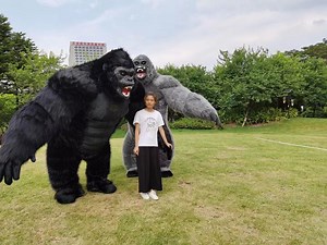 [Hot Item] Hot Sale 2.6 M High Animal Gorilla Costume Good Quality Adult Inflatable Mascot Costume