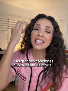 Esta canción merece seguir sonando por muchos años más. ❤️ Qué honor darle mi voz a una canción que ha unido generaciones y que sigue llegando al corazón de tanta gente. Gracias a @mariachidivasofficial por invitarme a formar parte de esta versión tan especial de No Volveré. 🫶🏽 #lupitainfante