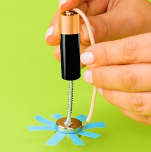 400K views · 457 reactions | Easy science experiments to do at home. This is something incredible! | Smart is the New Sexy | Facebook