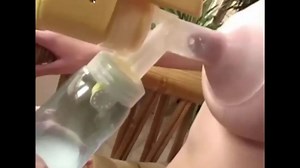 Breast Feeding tutorial by pump making breastmilk. 0:00 - YTboob