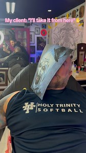 When your client is an absolute real one and acts as an easel for you🖼️🤣 #fyp #tattoo #funny #tattoos #explore #tattooartist #tattooideas | Robbie Ripoll