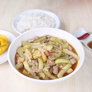 43K views · 88 reactions | Ginisang Upo with Pork with tender-crisp bottle gourd squash and tasty pork belly strips is a delicious vegetable dish you’ll love with steamed rice or on its own! | Lola Baby Kusina | Facebook