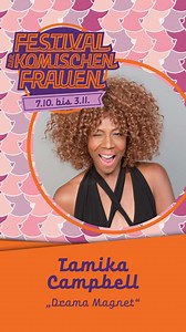 Festival der komischen Frauen 💃 Dass Frauen komisch sind, ist kein Geheimnis – dass weibliche Humorschaffende immer noch unterrepräsentiert sind, leider auch nicht. Vom 7. Oktober bis zum 3. November feiern wir jetzt eine geballte Ladung grandioser Comedy-Ladies, deren humoristisches Spektrum so üppig und bunt ist wie die aktuelle Bandbreite der Szene. 🌈 Die sprachbegabte New Yorkerin Tamika Campbell ist ein absolutes Energiebündel auf der Bühne. In ihrem neuen Programm ‚Drama Magnet‘ nimmt si