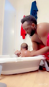 Le résumé d’une année de vie avec mon fils. Avoir un fils était mon plus grand rêve, et Dieu m’a fait cette grâce le 06-01-2025. J’ai pris le temps de savourer chaque instant. Joyeux anniversaire, mon fils. Longue vie à toi | Lasko 0fficiel