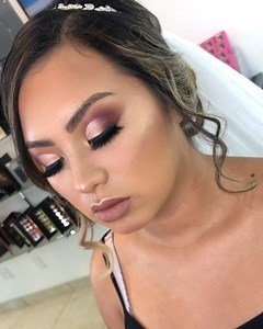 Beautiful Bride 👰🏻 📅Now taking appointments 💌DM for more information | Acrylic Box Cosmetics