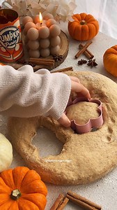 Vegan Halloween 👻🎃 #halloween #halloween2023 #halloweenfood #halloweenfoodideas #veganhalloween #halloweenrecipes #halloweenrecipe #healthy Cr: thefoleythree | Vegout