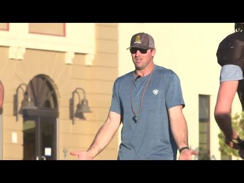 Former NFL tight end Bear Pascoe thriving in new roles as an assistant coach and steer wrestler