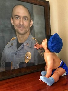 19K views · 1K reactions | LISTEN TO FALYN GERALD'S FIRST WORDS Fallen Baton Rouge Police Department Officer Matthew Gerald's baby boy is now 7 months old. His mother and Matt's wife, Dechia, said Falyn (AKA Baby Buttons) said his first words. "Heart breaking but heart warming all the same!! These words will always be bitter sweet for him and my girls!! He did pick the best FIRST word. “Da da “ I couldn’t have more love for this miracle... " --- Dechia | Unfiltered With Kiran | Facebook