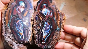 48 reactions |  Mesmerizing Boulder Opal Split! ✨ Watch the Magic Unfold as Colors Dance in Perfect Harmony!  #BoulderOpal #OpalSplit #GemstoneMagic #ColorfulWonders #OpalEnchantment #GorgeousGems #OpalLove #JewelryAdventures  | Opal Auctions | Facebook