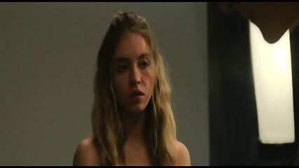 SYDNEY SWEENEY "LES VOYEURS" - EPORNER