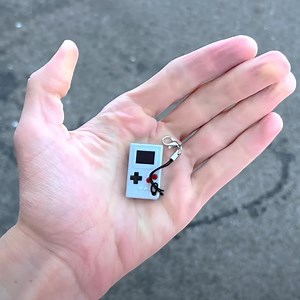 37K views · 287 reactions | They keep getting smaller and smaller 勞 | In The Know | Facebook