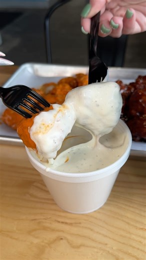 Ain’t no party like a boneless wing party 🕺🏻 And with SO many flavor options, you just can’t go wrong! Get 10 boneless wings and fries for just $9.99 or double up with 20 boneless wings and fries for only $18.99. Order In-Store Or Online 👉 Link In Bio! #wingzone #wzhotchicken | Wing Zone