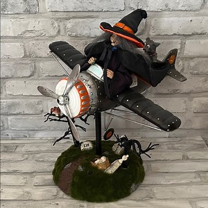 Vintage animated Halloween Witch on Airplane Figurine scary cat graveyard