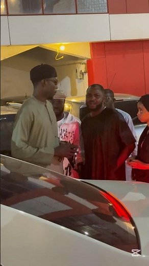 Dan sokoto ya yiwa Adam a Zango prank 🤣🤣🤣 ‪@Mustie_Malo‬ ‪@Adam_A_Zango‬