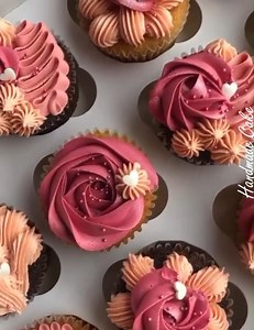 39K views · 1.3K reactions | Looking at pretty cupcakes makes me happy  | Artist Cake Ideas | Facebook