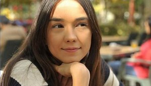 Türkü Turan oyunculuktan şarkıcılığa geçti