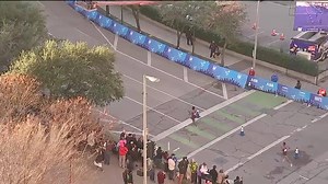 What a finish on the men's side of the Aramco Houston Half Marathon! Coverage continues on abc13. abc13.com/marathon #abc13 #HouMarathon | ABC13 Houston
