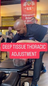DEEP TISSUE THORACIC ADJUSTMENT “Sandwich” Technique 🔥 #chiropractor #chiropractic #hvla #fizjoterapia #fizjoterapeuta #pt #physicaltherapy #backpain #toonytherapy #ithrust | Toony