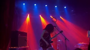 Stoked we had badass babe Zia McCabe of The Dandy Warhols join us for ‘STARRED’ at the Portland show 🤩 🎥 Kaycee | L.A. WITCH