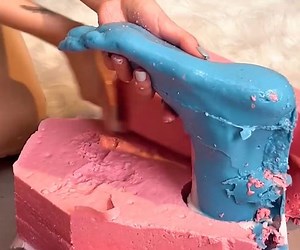 24K views · 29 reactions | Passi di luce! Una splendida lampada fai-da-te da un calco del piede! | 5 Minuti Creativi | Facebook