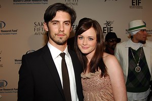 'Gilmore Girls'-Kostüm widerlegt Gerüchte, dass Milo Ventimiglia Alexis Bledel am Set misshandelt hat