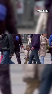 Otac, tata, pape, stari. Danas je njihov dan: 'Da nije bilo njega, ne bi imao život kakav danas imam' ❤️ Više: https://bit.ly/4ajCrtx | RTL Danas