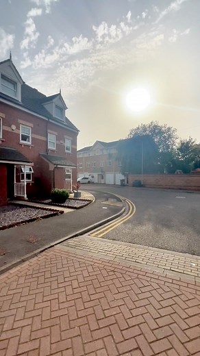 📍Philip Larkin Close, Hull, HU6 7FBINVITING OFFERS BETWEEN £200,000 - £210,000 #beercocks #housetour #ukproperty #homeforsale | Beercocks