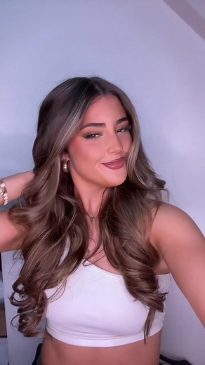 Did someone say curly blow dry #makeup #beauty #xyzbca